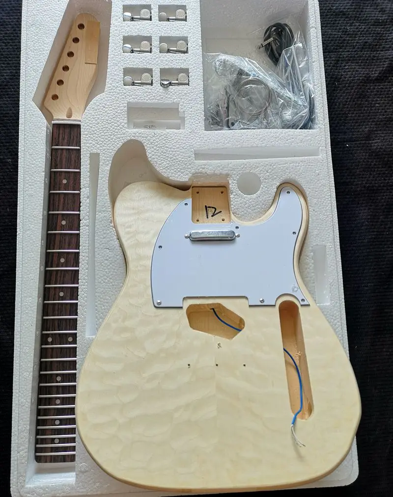 Гитара из липы плюсы и минусы. Лакированный корпус гитары окуме. Гитара из липы. Корпус электрогитары. Корпус гитары.