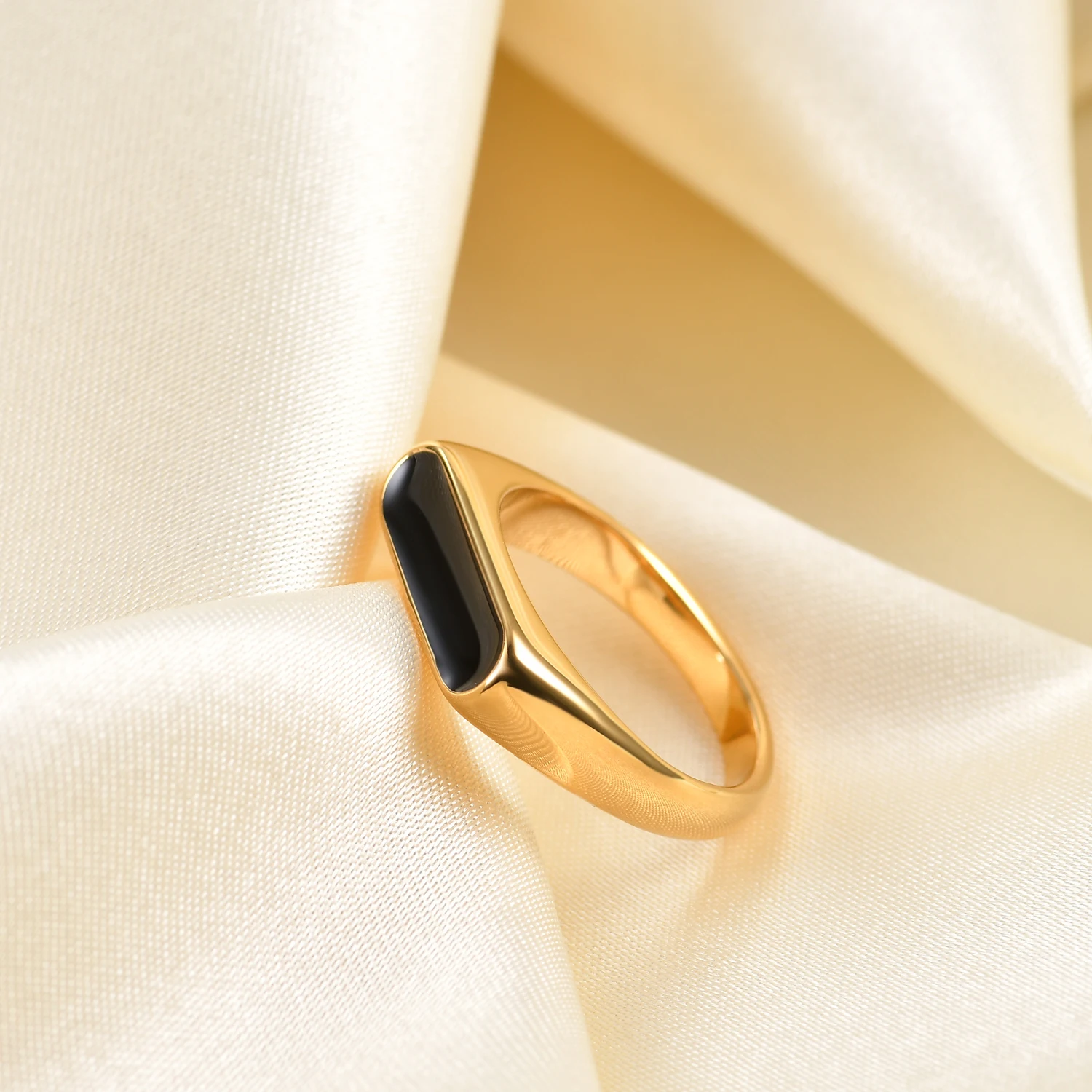 2021 New Ins Style Matching Drop Glaze Gold Statement Rings For Women Christmas Gift Stainless Steel Gothic Jewelry Accessories
