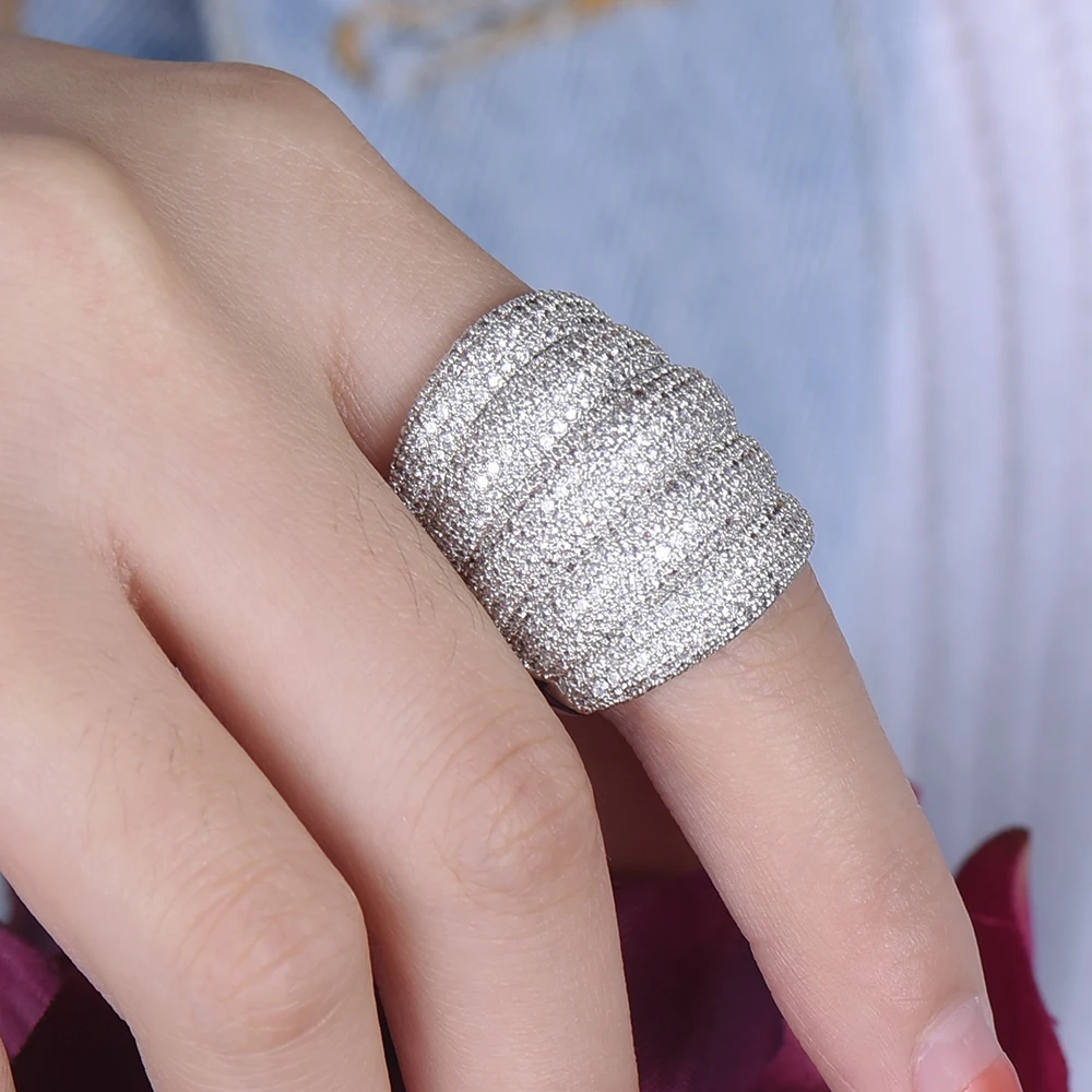 LARRAURI Роскошные Свадебные обручальные дубайские Свадебные кольца на палец ювелирные изделия широкие штабелируемые геометрические кольца с фианитами для женщин