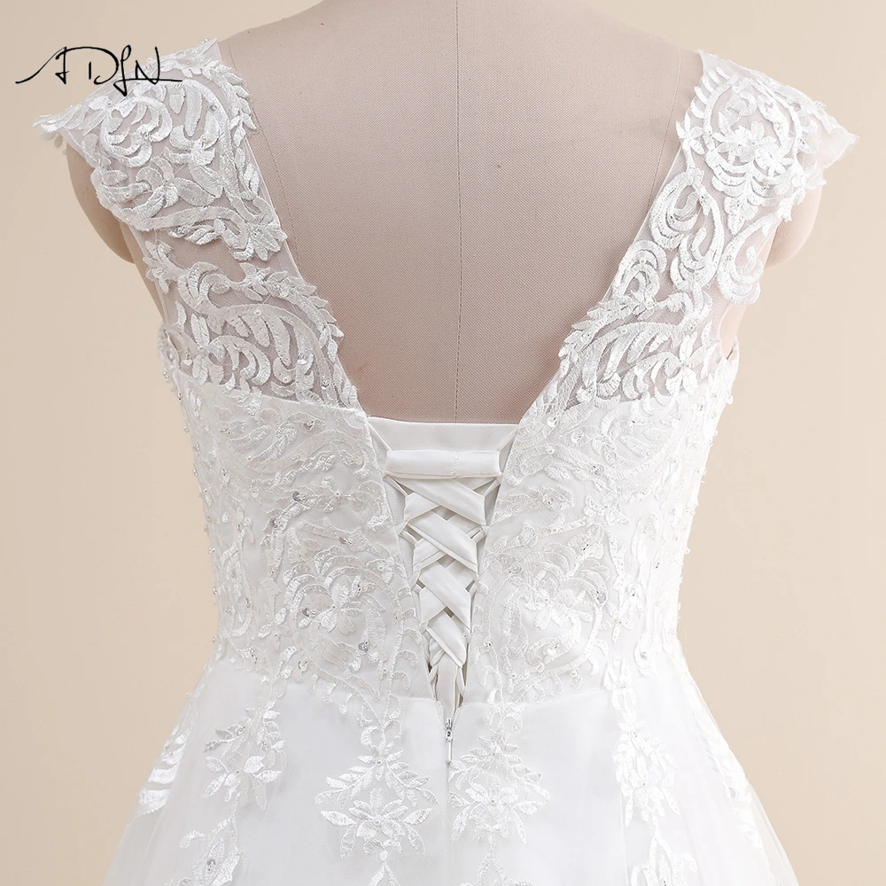 Modest V-neck Cap Sleeves Wedding Dresses Plus Size Customized A Line Bridal Gowns Tulle Lace Applique Robe De Mariee Customized 6
