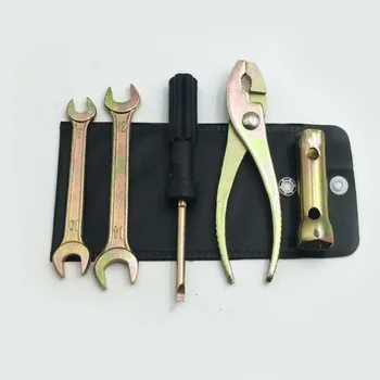 

5pcs Motorcycle Spark Plug Wrench Socket Tool Kit Motorcycle Tool Kit Spanner / Wrench / Screwdriver / Pliers W/Storage Bag