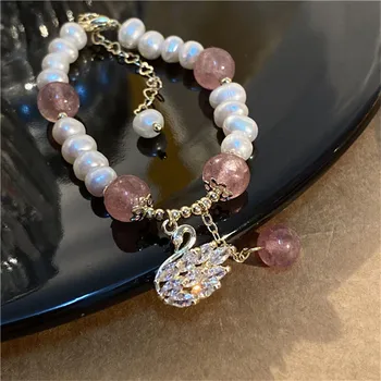 

Luxurys Trawberry Crystal Pearl Bracelets With Bird Designer Charms Gold Zircon Crystal Bracelet 14k Natrual Stone Bracelet New