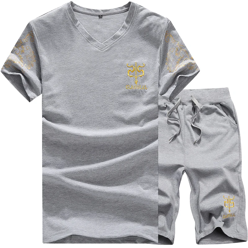 Summer new men's V-neck embroidery T-shirt set boutique solid color casual shorts suit large size fashion casual sports suit men Summer new men's V-neck embroidery T-shirt set boutique solid color casual shorts suit large size fashion casual sports suit men