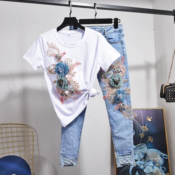 

2020 Summer Female T-shirt Fashion Flowers Loose Short sleeve White T shirt + Casual Little feet Jeans Two Piece Set Women H163