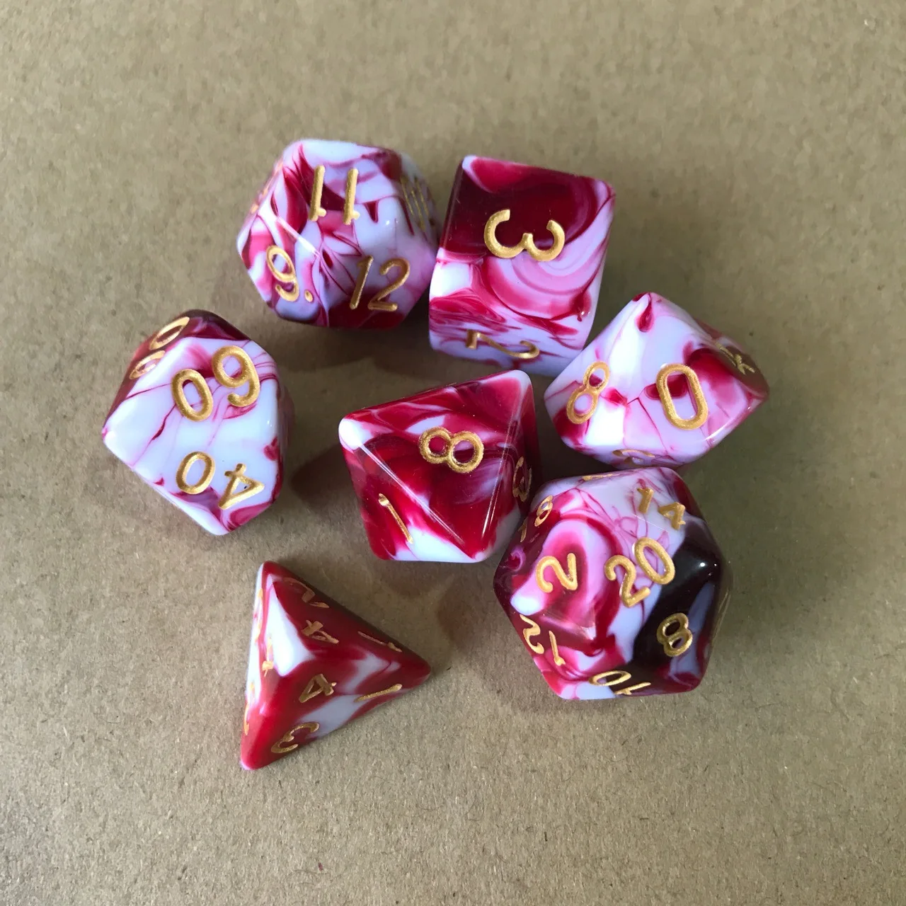 7 шт./лот многогранные кости из смолы d& d d4 d6 d8 d10 d% d12 d20 многогранные TRPG игры кубик для настольной игры