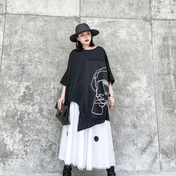 

2020 Spring Summer Women New Fashion Round Neck Three Quarter Sleeve Tops Casual Loose Retro Black Irregular Print T Shirt