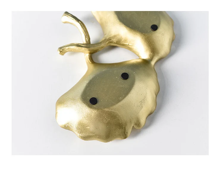 11864361674_1264357381