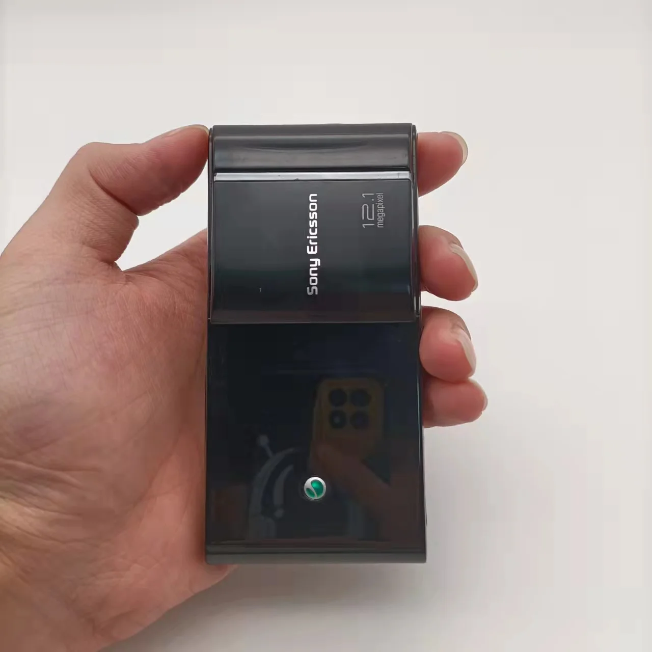 backmarket phones Sony Ericsson Satio (Idou) U1 Refurbished-Original Unlocked 256MB RAM 12MP Camera Wi-fi Cheap Used Cell Phone With Free Shipping iphone 8 refurbished