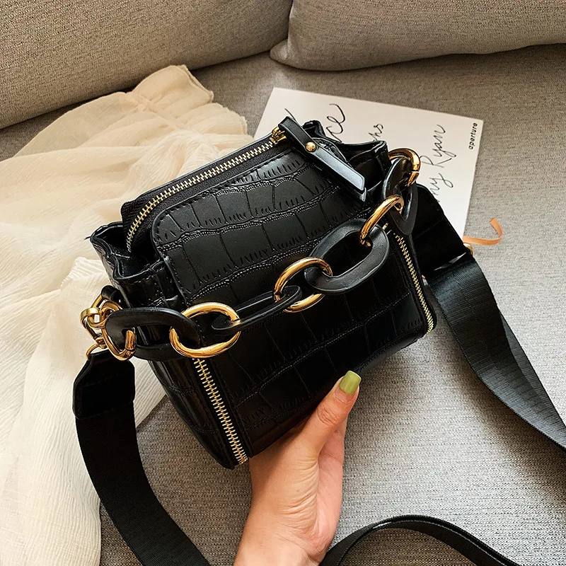 

Popular Women's Bag 2019 New Korean Edition Hot Selling Stone Grained Texture Slant Bag Women's Fashion Bucket Bag