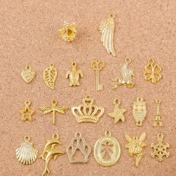

DIY jewelry accessories Mixed Crown angel wings pendant Classic charms Electroplated gold Zinc Alloy 10 sets