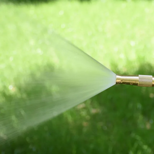 Sárgaréz Kert Öntöző Autómosó Vízpisztoly Fúvókával Záróanya 1/2 Szál Állítható Réz Sprinkler Fúvóka Öntözés 1Db - Image 2