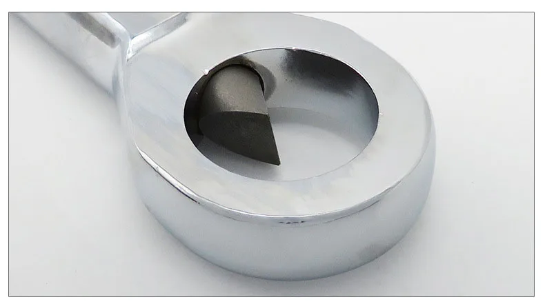 4454496189_1061668573