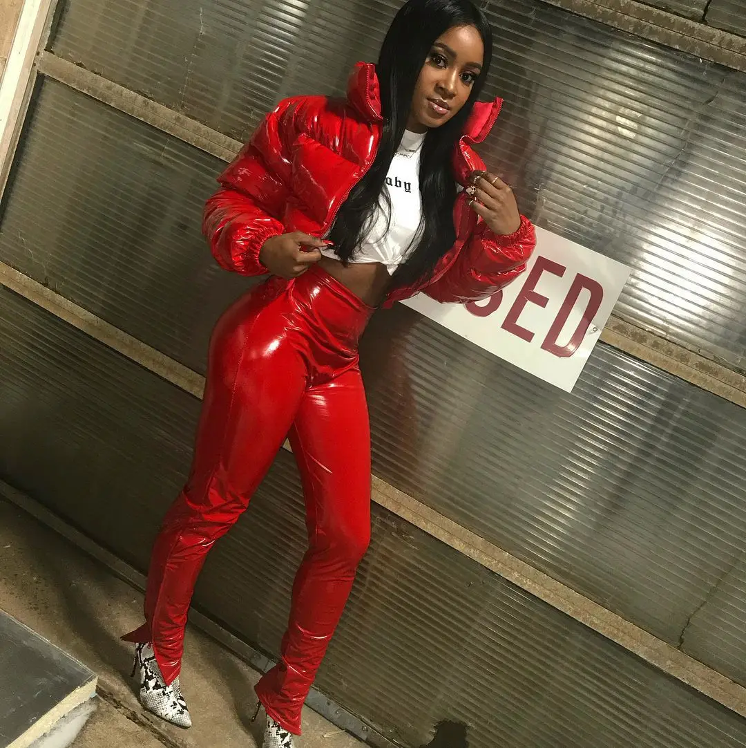 H1e09304695334c70ad232d0d89323