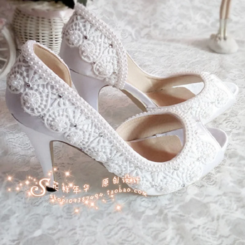 

Spring and summer white lace rhinestone stiletto bridal wedding shoes fish mouth satin with banquet dress plus size women sandal