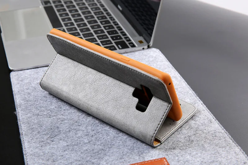 9557573303_1151417499