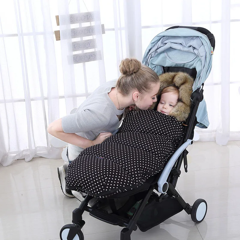 

Winter Baby Stroller Sleepsacks Infant wheelchair envelopes Footmuff windshield out windproof Fleece Warm Soft Sleeping bag
