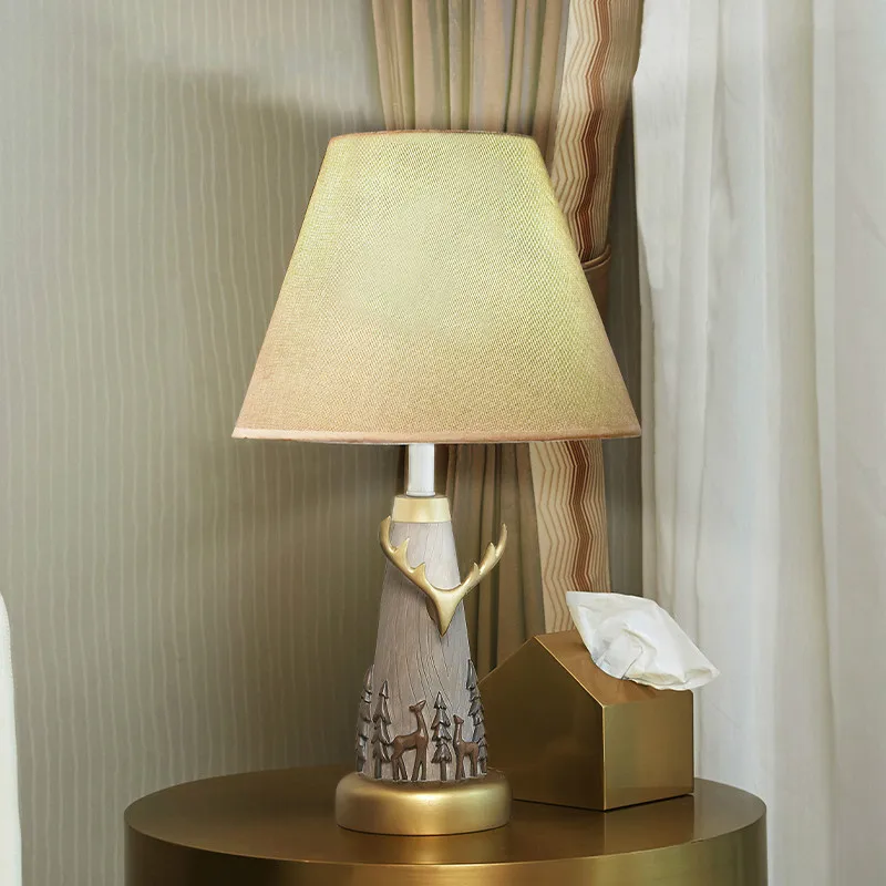 

Modern light luxury deer LED table lamp bedroom bedside lamp Nordic practical home decoration WJ022320