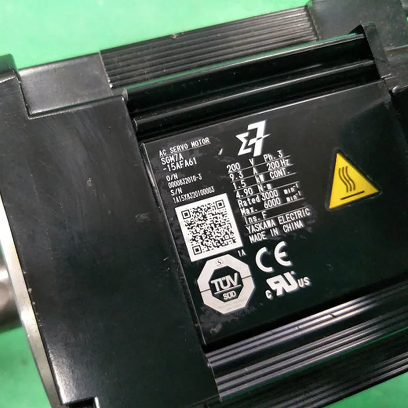 

Used Tested Working AC SERVO MOTOR SGM7A-15AFA61