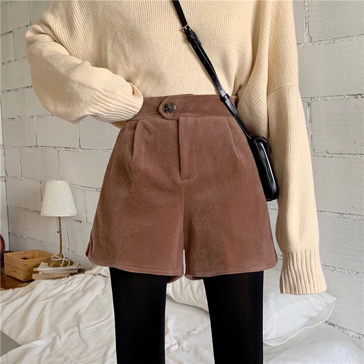 autumn and winter Korean version of the wild wool wide leg female high waist casual shorts Harem shorts