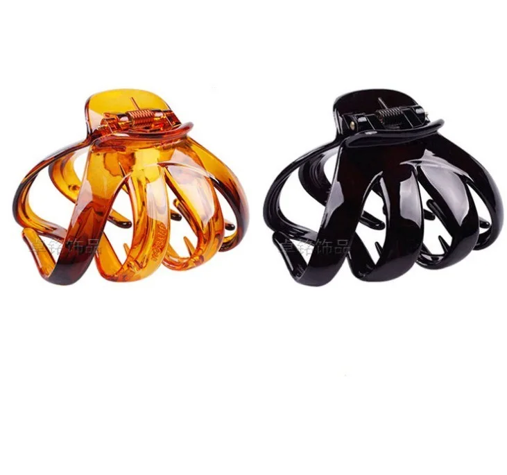 

Korea's High Translucent Dafa Catches Big Resin Hair Catching Strange Hand Grabs Shark Clip mother's Day Gift Tail G0815