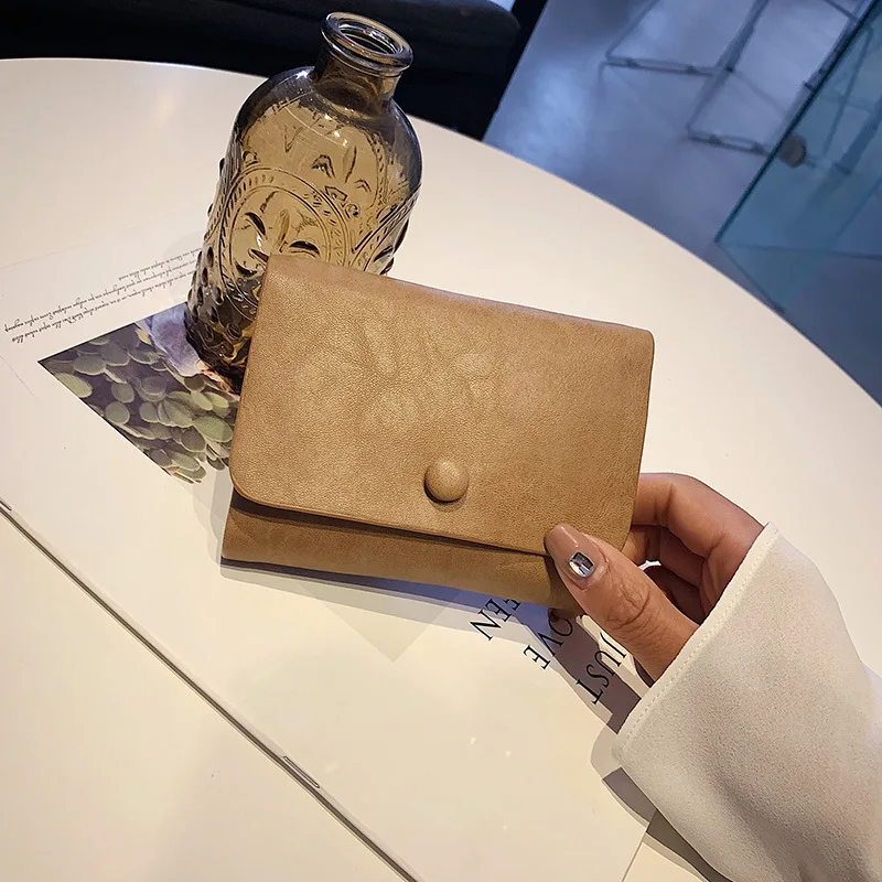 

Summer 2019 Bright Simple and Fashionable Button Texture Zero Wallet Student Lovely Short Wallet Girl