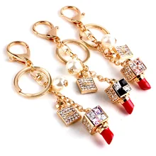 Поставка металлических аксессуаров в Корейском стиле розовый брелок для ключей с кисточкой Кристалл покрытая стразами позолоченная помада флакон для парфюма ключ Ch