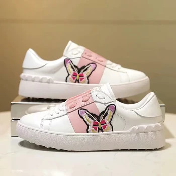 

Embroidery Butterfly Women Sneakers Luxury Deisgn Rivets Studed Women Casual Shoes White Lace Up Comfortable Women Flats Shoes