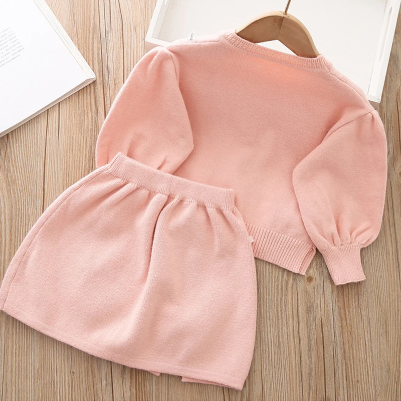 baby's complete set of clothing Baby girl 0-5Y clothes spring and autumn knitwear suit solid color bowknot sweater top + A-line skirt 2-piece princess knitwear newborn baby clothing set