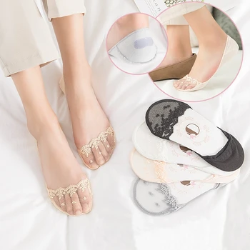 

Lace Invisible Silicone Non Slip No Show Socks Women Mesh Boat Socks Cotton Shallow Mouth Liner Socks Thin Slipper White Socks