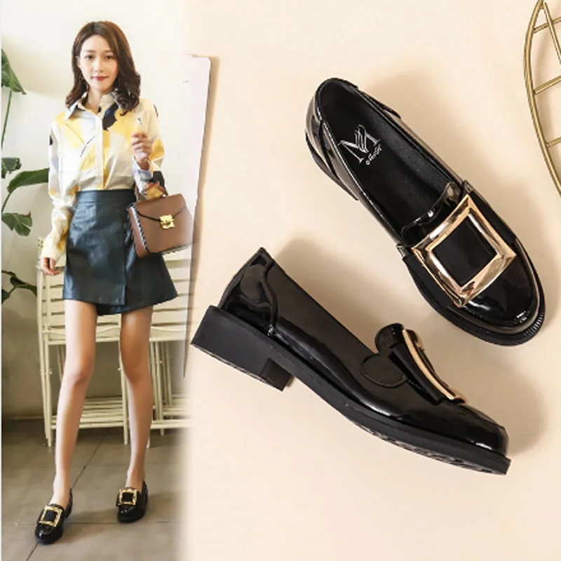 Women's casual shoes women's sports shoes women's small white shoes women's flat shoes women's black lacquered leather shoes