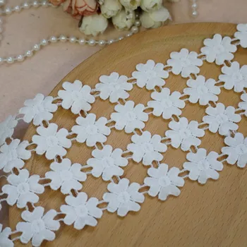 

Daisy Flower Milk Silk Embroidered Lace Fabric Trim Guipure Crochet Hollow DIY Sewing Handmade Craft Materials