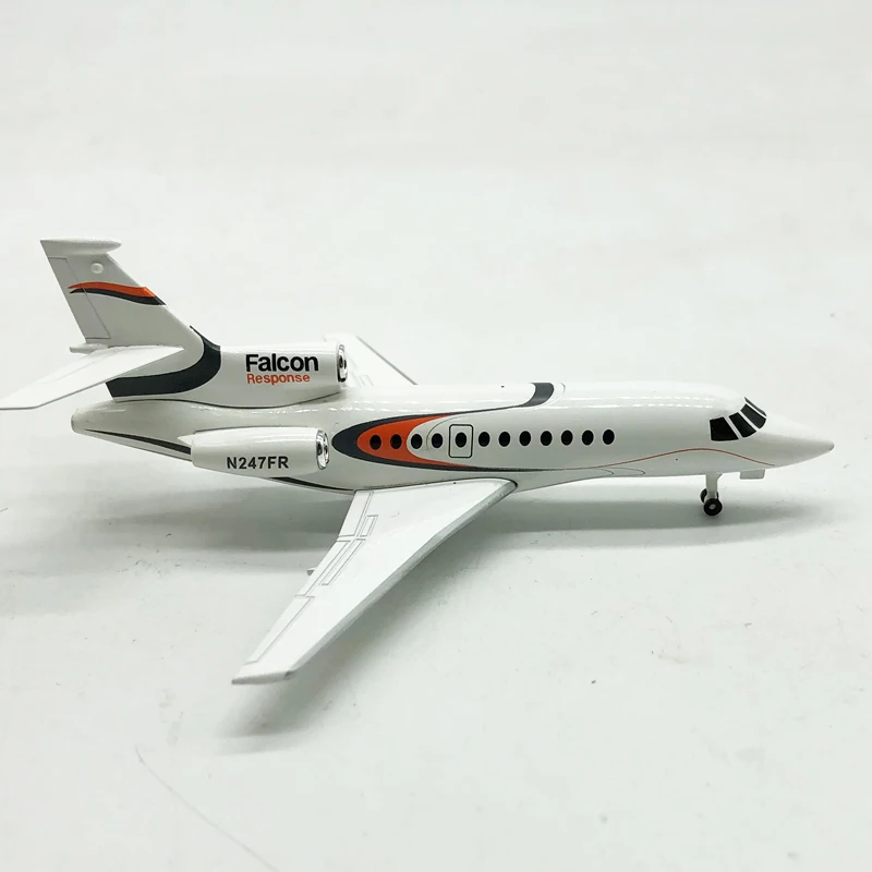 Коллекционная модель модели Dassault Falcon 217 1/200 самолета из сплава 247| |