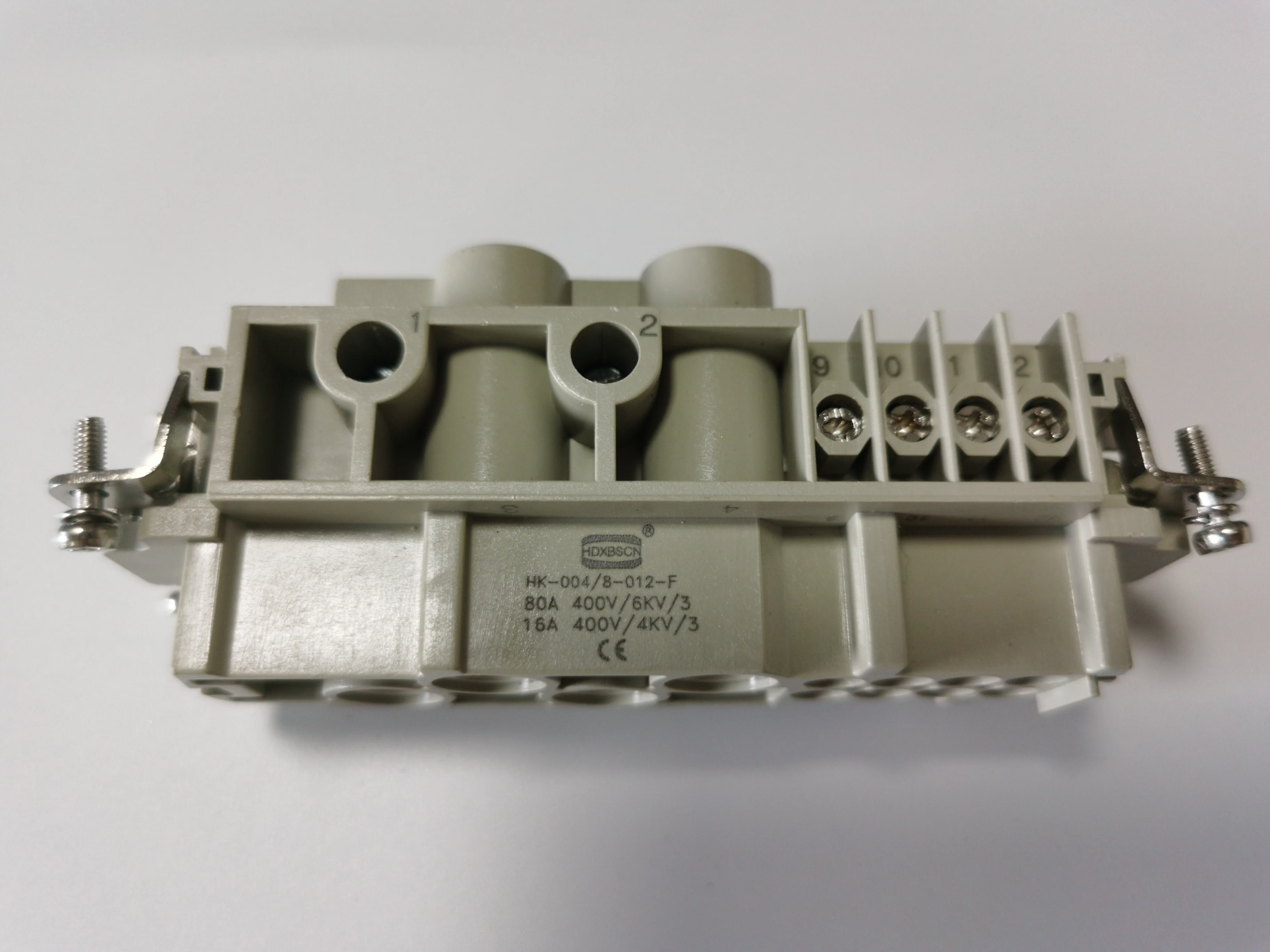 8 m f nucleo 10a plugue impermeavel da aviacao 01