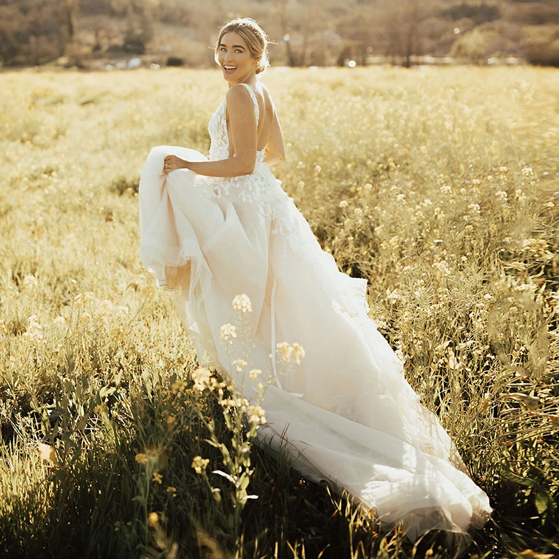 

Eightale Garden Wedding Dress V-Neck Appliques Lace Boho Wedding Gowns Custom Made Backless Tulle Bride Dresses vestido noiva