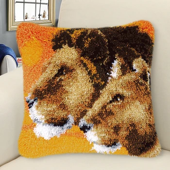 

DIY Smyrna Knooppakket Animal Klink Haak Kleed Bloemen Cross Stitch Pillow Borduurpakket Kussen Do It Yourself Latch Hook Pillow