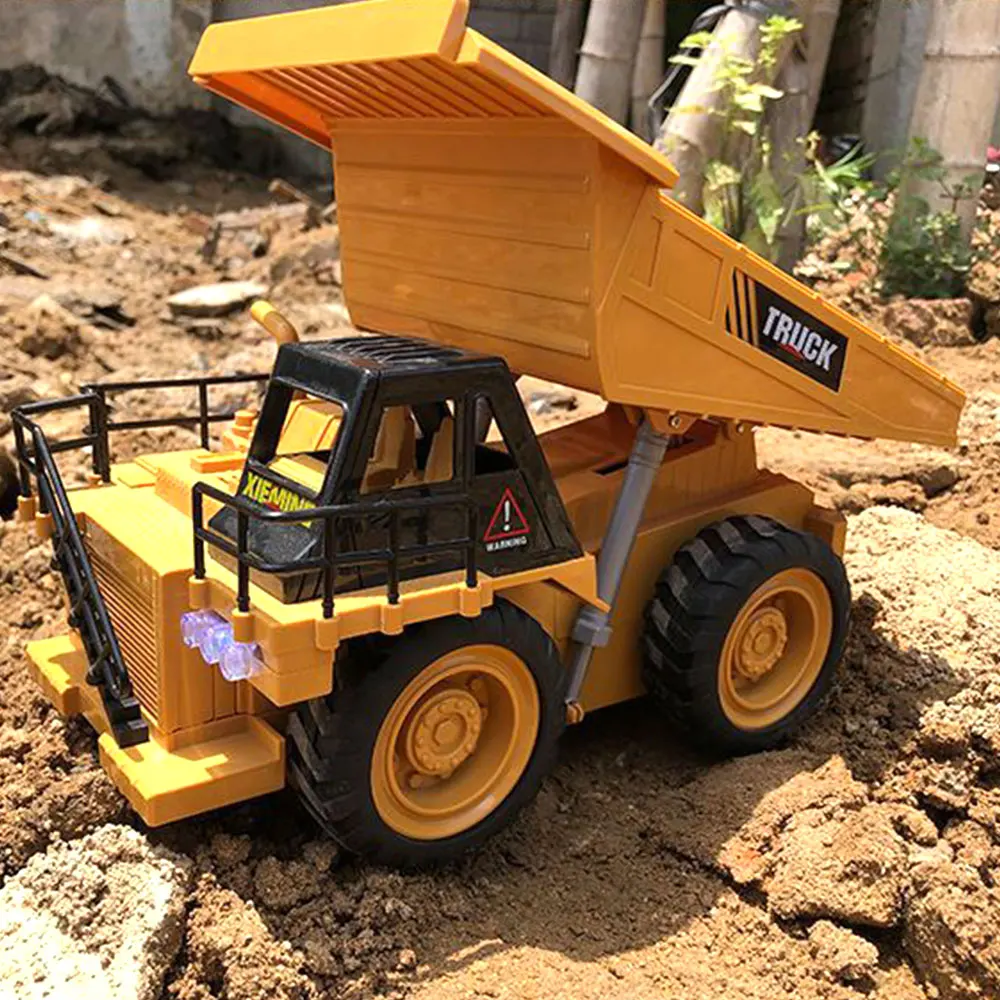 Günstige 116 RC Lkw Bulldozer Kipper Raupe Traktor Modell Engineering Auto Bagger Push Boden Musik Beleuchtung Effekte Kinder Spielzeug