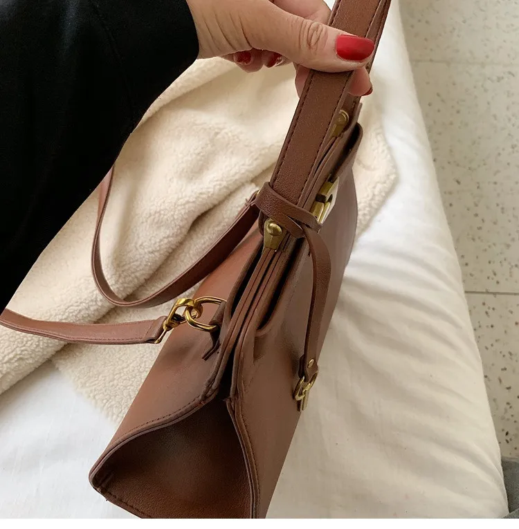 13218828998_1964996055