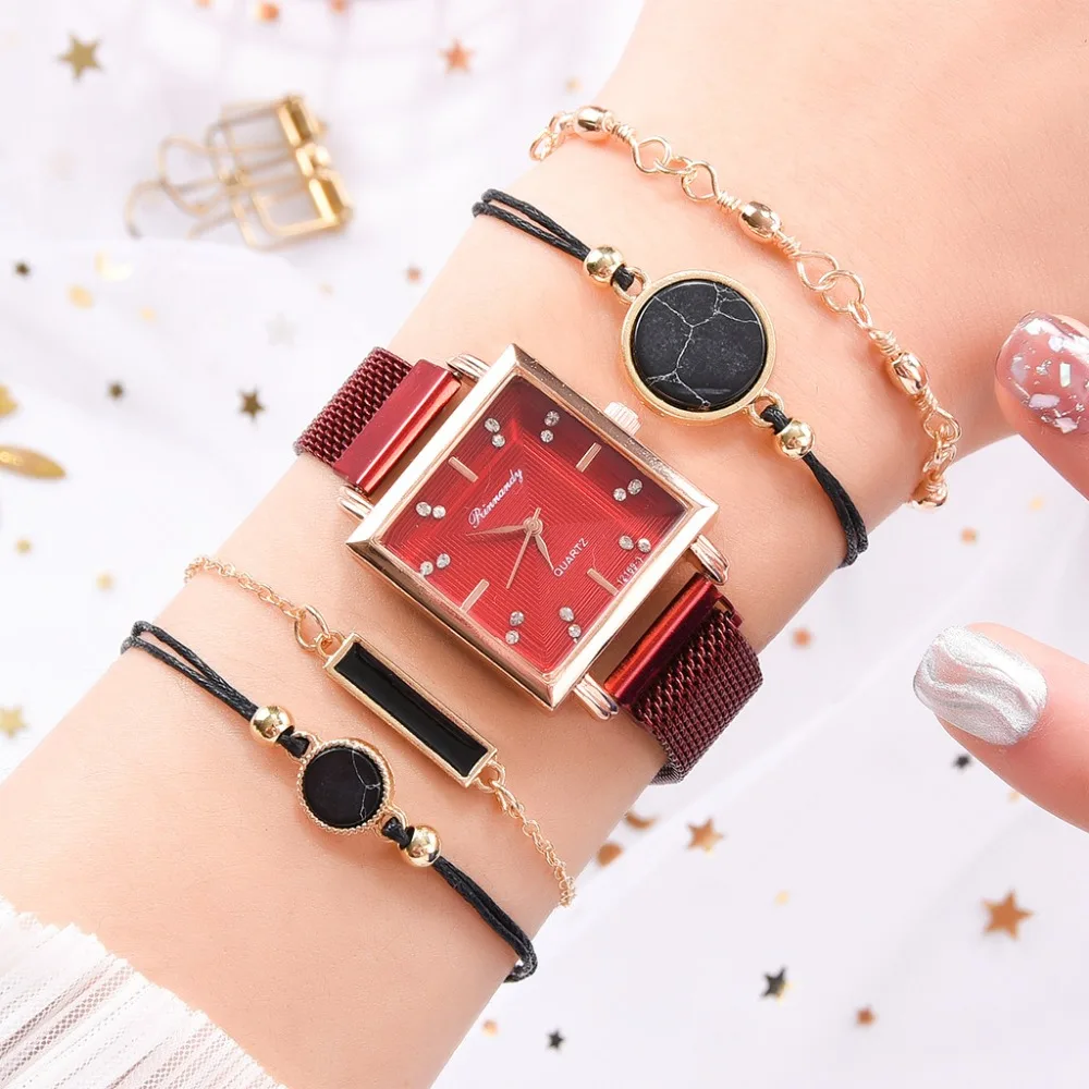 13184696683_661070724