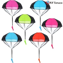 Spophand jogando parachute crianças ao ar livre brinquedos engraçados jogo brinquedos educativos para crianças voar parachute esporte mini soldado brinquedo