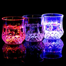 СВЕТОДИОДНЫЙ АВТОМАТИЧЕСКИЙ мигающий чашки, Сенсор светильник вверх кружка пивной бокал вина Стекло виски выстрел напиток стакан кружка Бар вечерние напитки ночной для питевых чашек