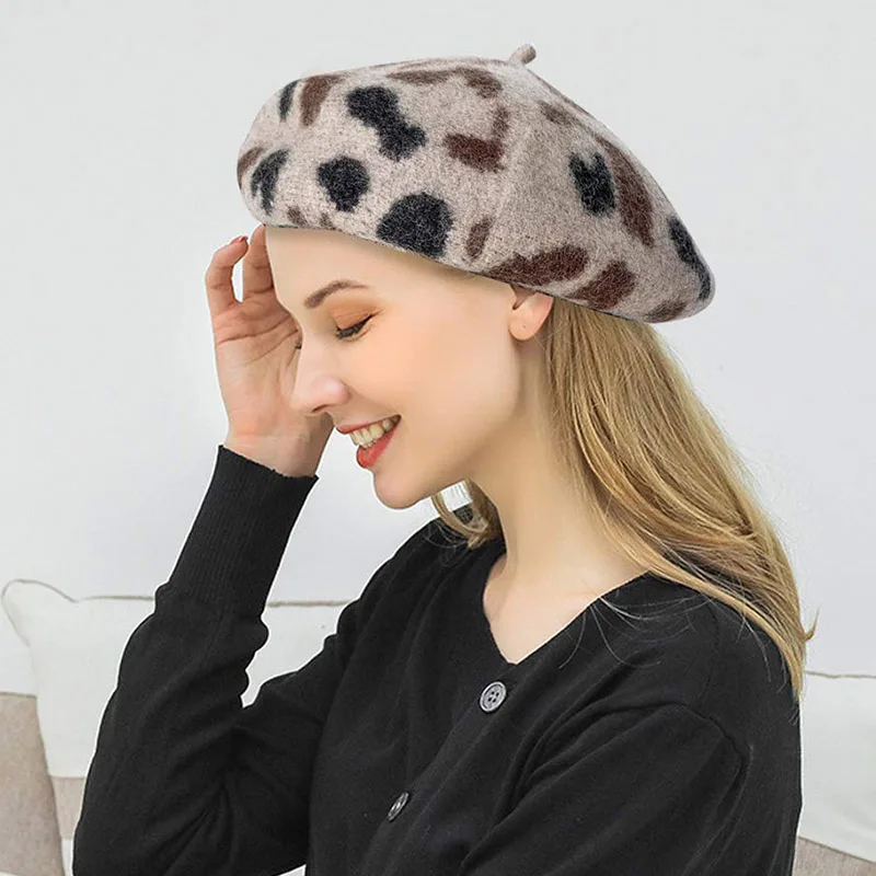 Новые модные женские шляпы во французском стиле элегантные камуфляжные леопардовые шляпы с принтом художника Женский шерстяной мягкий зимний теплый Берет шапочка шляпа