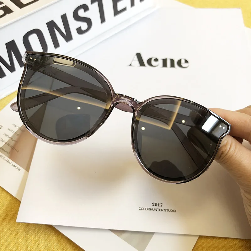 12804604186_1820445784