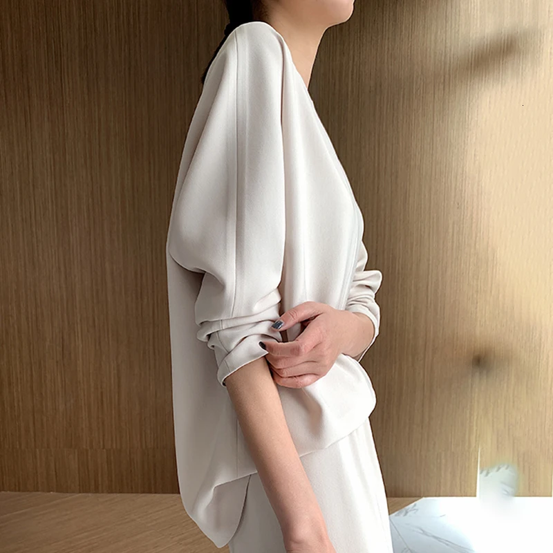 TWOTWINSTYLE Solid Casual Women Two Piece Set O Neck Long Sleeve High Waist Wide Leg Pants Female Suits 2020 Fashion Autumn New