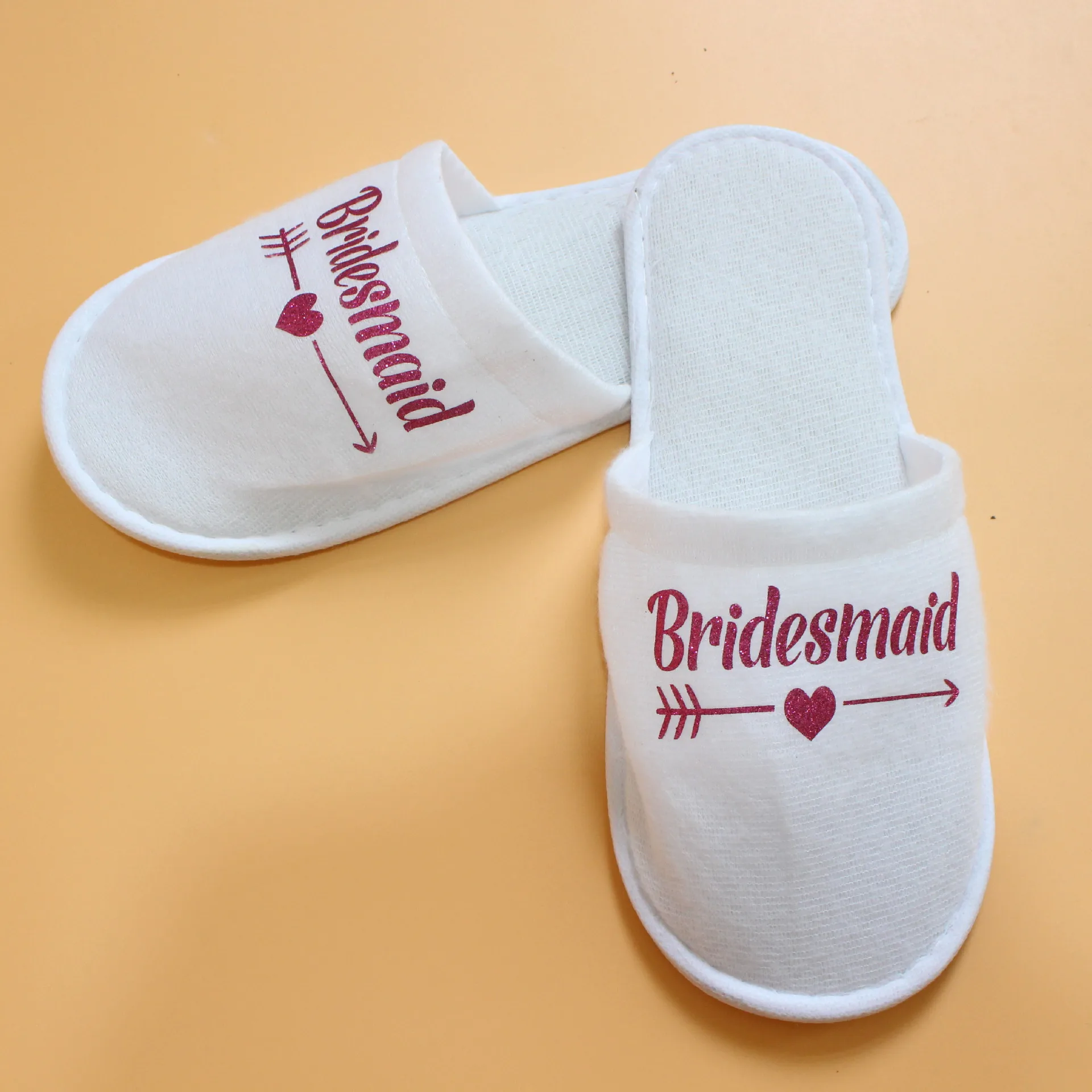 Bridemaid rose red Одноразовые, с надписью "Bride To Be" невесты тапочки девичник вечерние надпись «Bride Tribe» Свадебный Душ Спа курица вечерние Свадебные украшения - Цвет: Bridemaid rose red