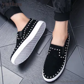 

New Fashion Luxury Spikes Loafers Men Rivets Casual Leather Platform Sneakers Mens High Quality Motorcycle Shoes Black Shoe N-12