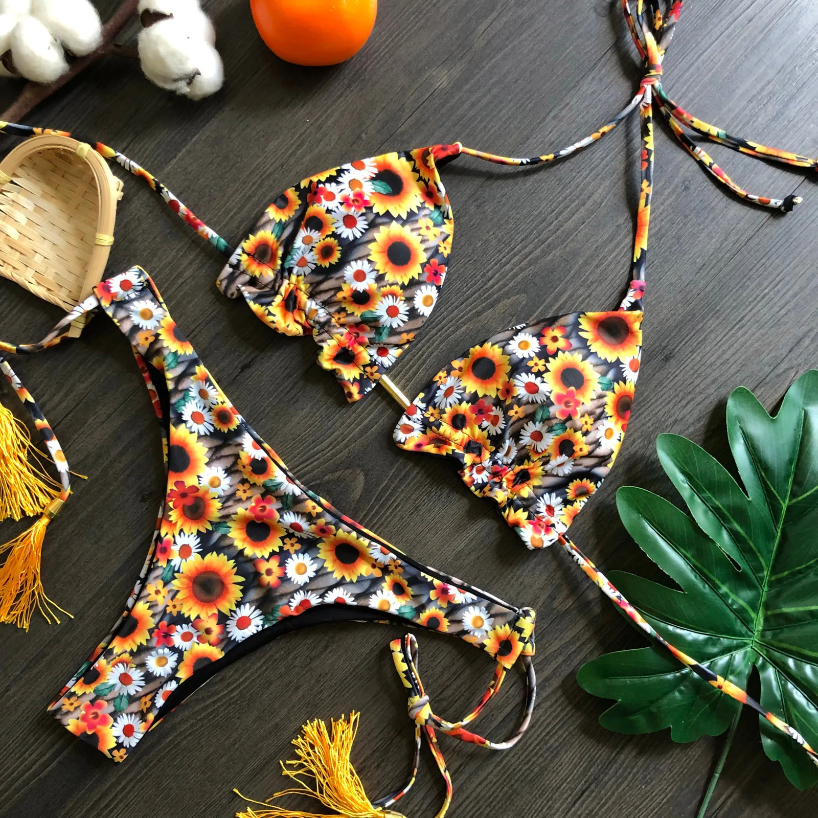 2021 Popular playa para mujer Sexy Bikini caliente deporte bañador push-up acolchado traje de mono exquisito bañista del último estilo