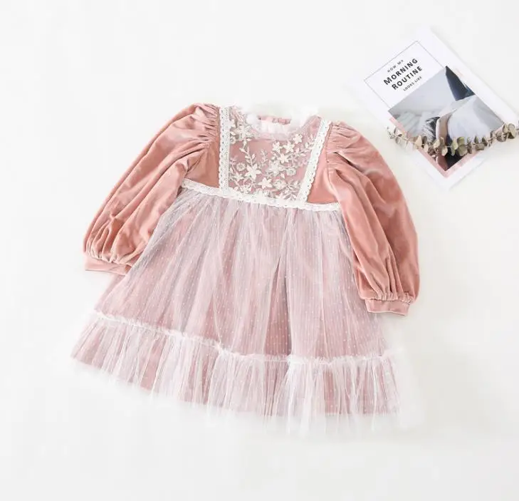 Розничная продажа Осеннее велюровое Сетчатое платье для маленьких девочек милая