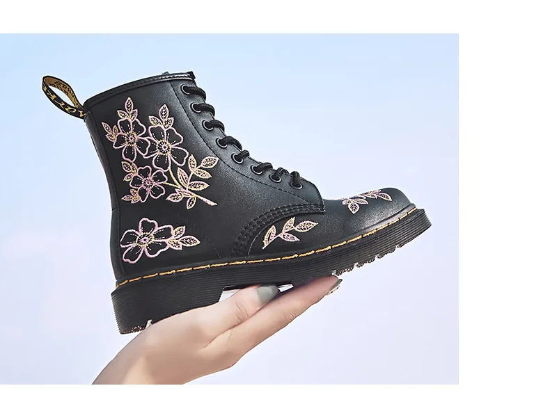 Новые ботинки из натуральной кожи; мотоботы на платформе со шнуровкой и цветочным принтом; женские модные ботильоны; сезон осень-зима