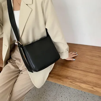 

Simple Chic Trendy Korean Fashion Shoulder Bags for Women Japanese OL Commuter Messenger Crossbody Flap Bag Ladies INS Handbag