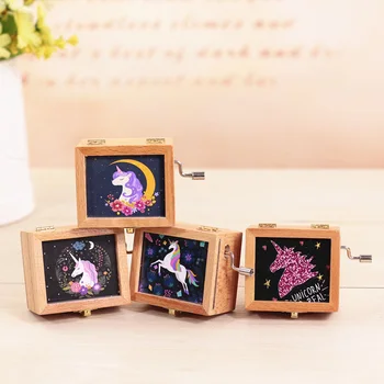 

Wooden Retro Unicorn Music Box Birthday Party Favors Party Supplies Student Gift Music Box Hand-Cranked Home Decorations